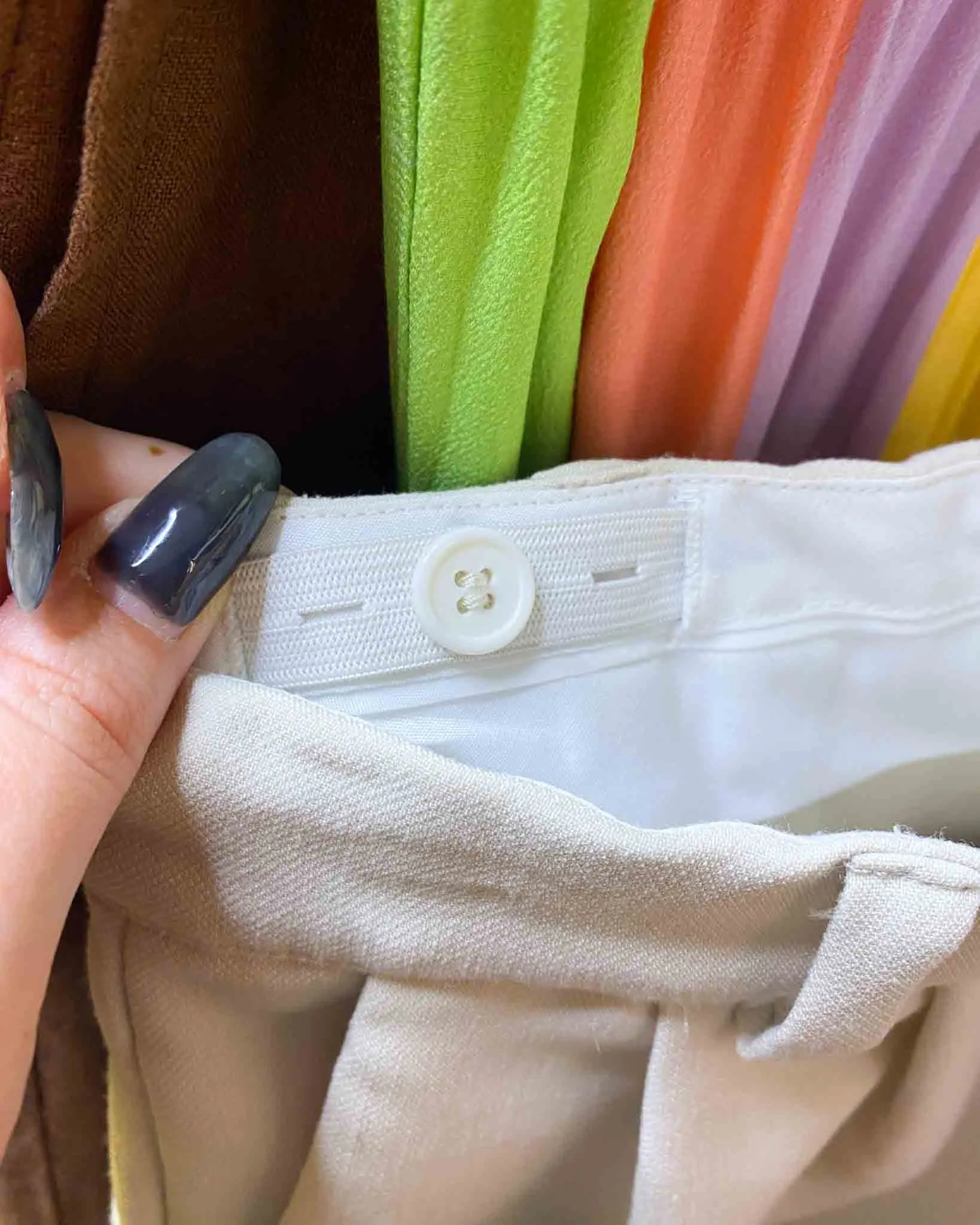 Size 12 | Dissh Pleat Front Shorts