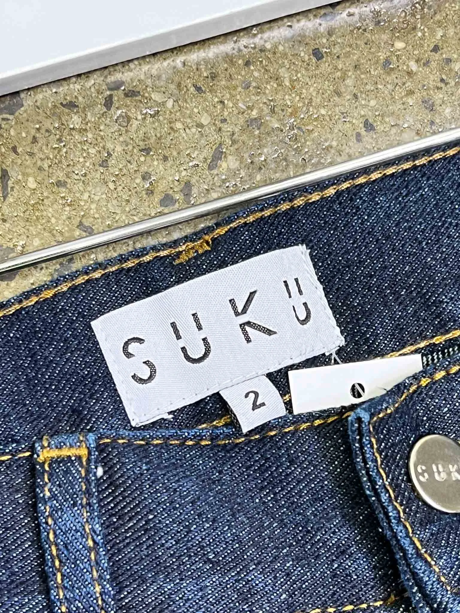 Size 2 (10) | Suku Dark Wash Jeans