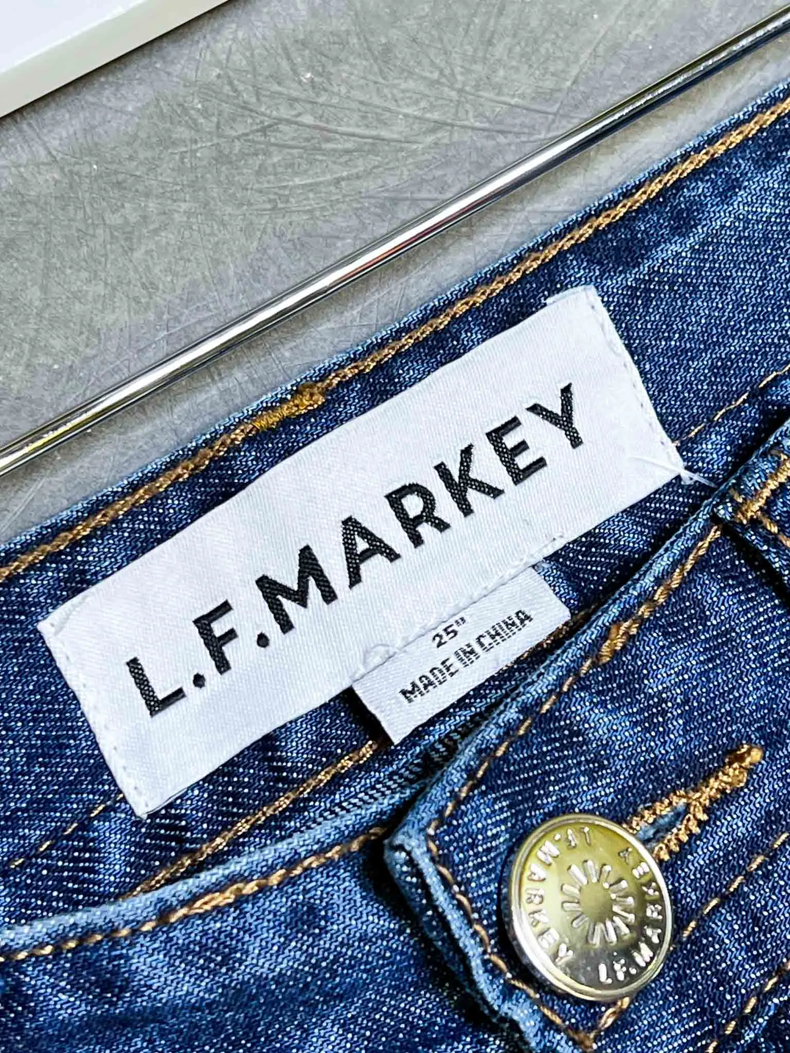 Size 25 | L.F.Markey Indigo Wash Jeans