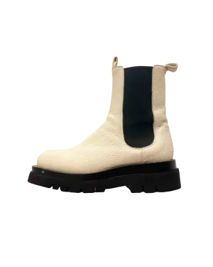 Size 38 | Alias Mae Leather Chelsea Boots
