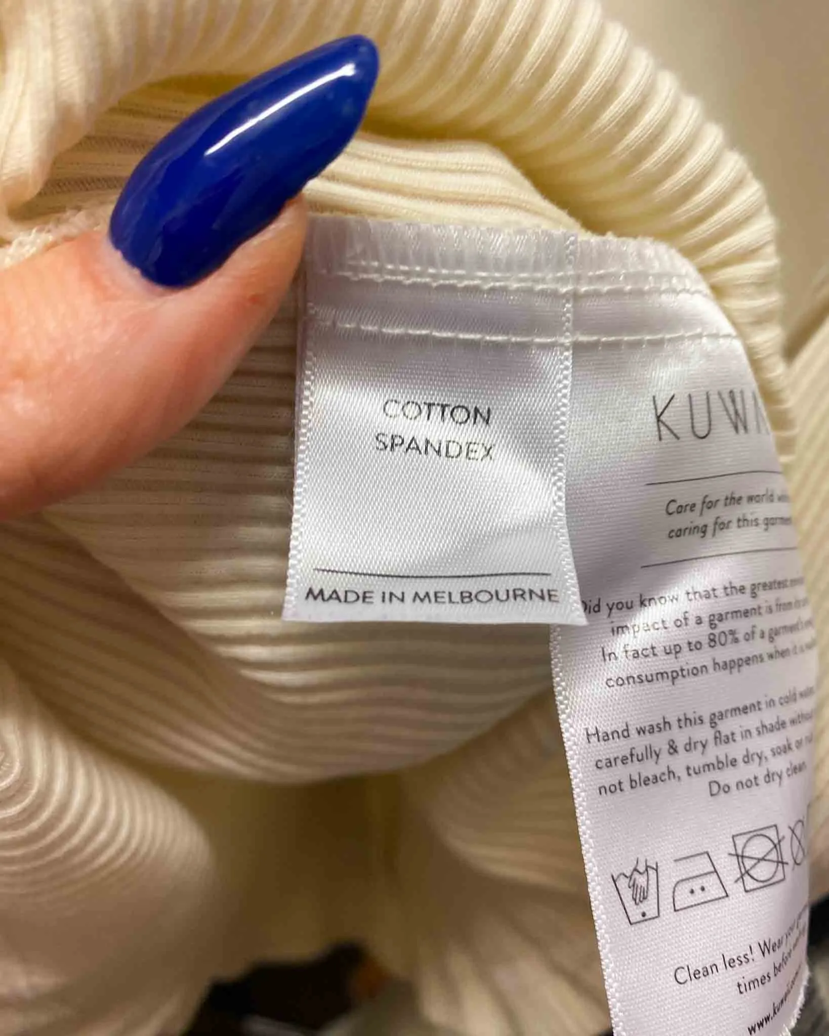 Size 6 | Kuwaii Ribbed Skivvy Top