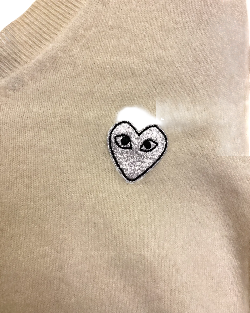 Size L | PLAY Comme des Garcons V Neck Jumper