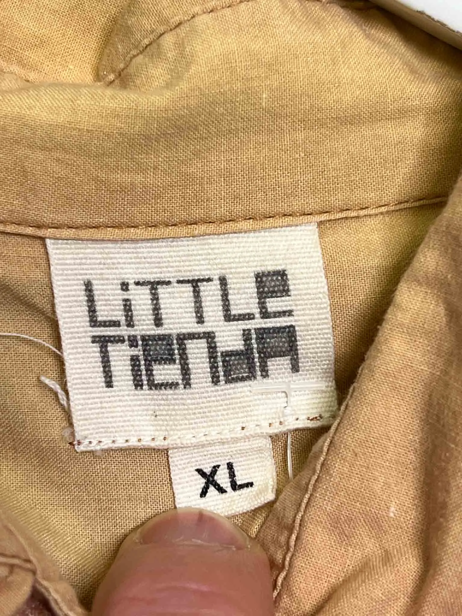 Size XL | Little Tienda Ruffle Collar Shirt