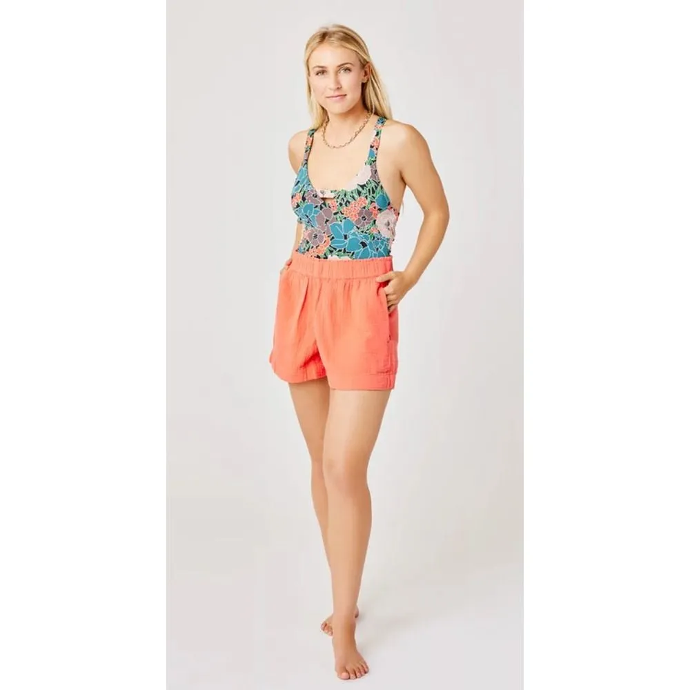 Women's  Keely Short